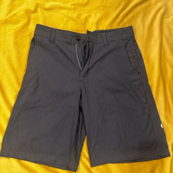 Men's Lululemon Shorts - Picture 1 of 5